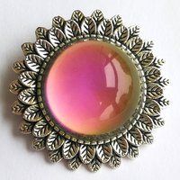 Queen of Opalescence - Mood Brooch - 20 mm - Brass