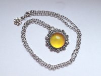 Secret Queen of Flowers - Mood Necklace - 20 mm - Brass