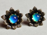 Fairies of the Flower Kingdom - Mood Stud Earrings - 6 mm - Brass