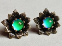 Fairies of the Flower Kingdom - Mood Stud Earrings - 6 mm - Brass