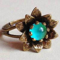 Secret Princess of the Flower Kingdom - Mood Ring - Adjustable - 6 mm - Brass