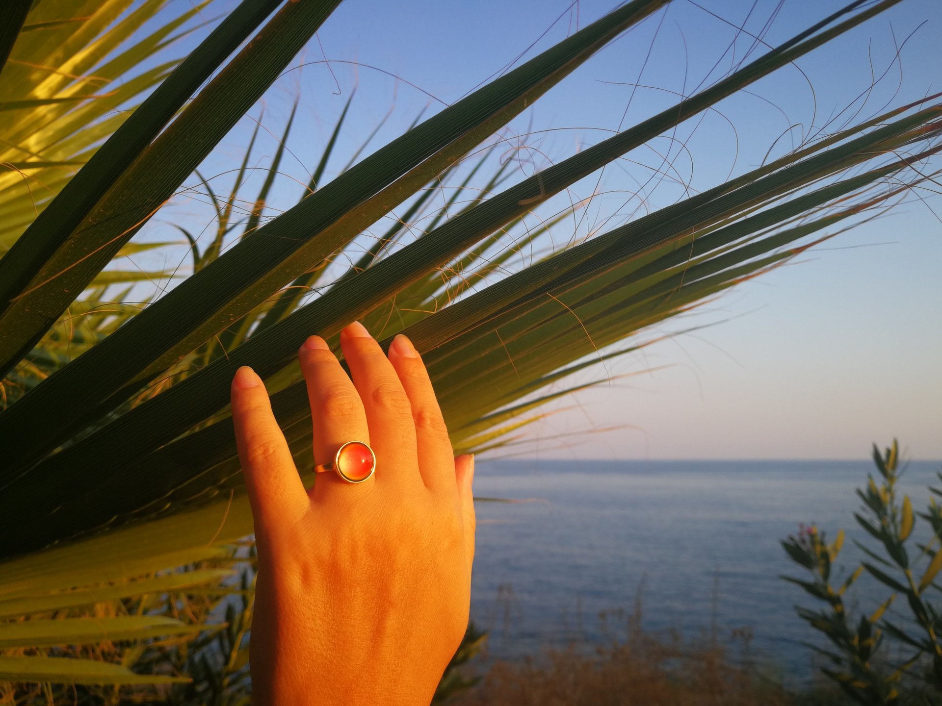Golden Star of Romance - Mood Ring - 12 mm - 24K Gold Plated Sterling Silver 925