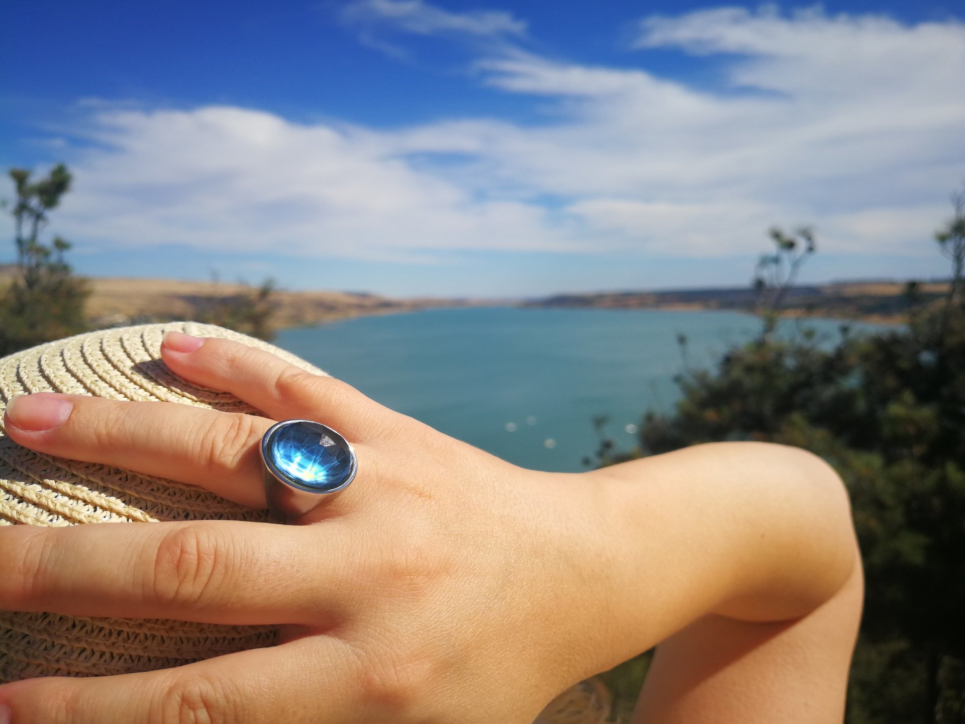 King of Gentlemen - Mood Ring - 18x13 mm - Stainless Steel - faceted AAA Crystal Quartz