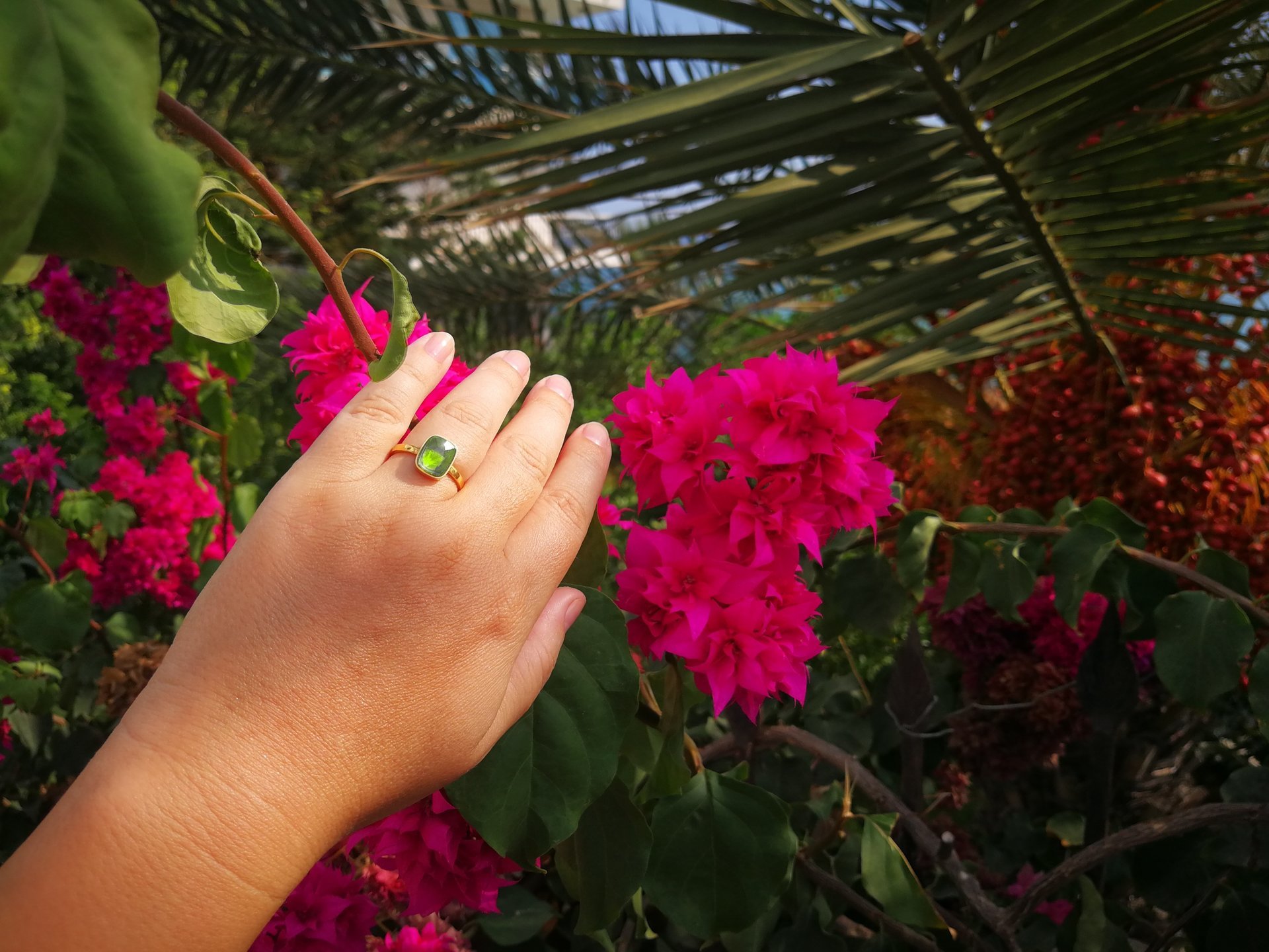 Duchess of the Fire Heart - Mood Ring - 9x7 mm - 24k Gold Plated Sterling Silver 925 - AAA Topaz