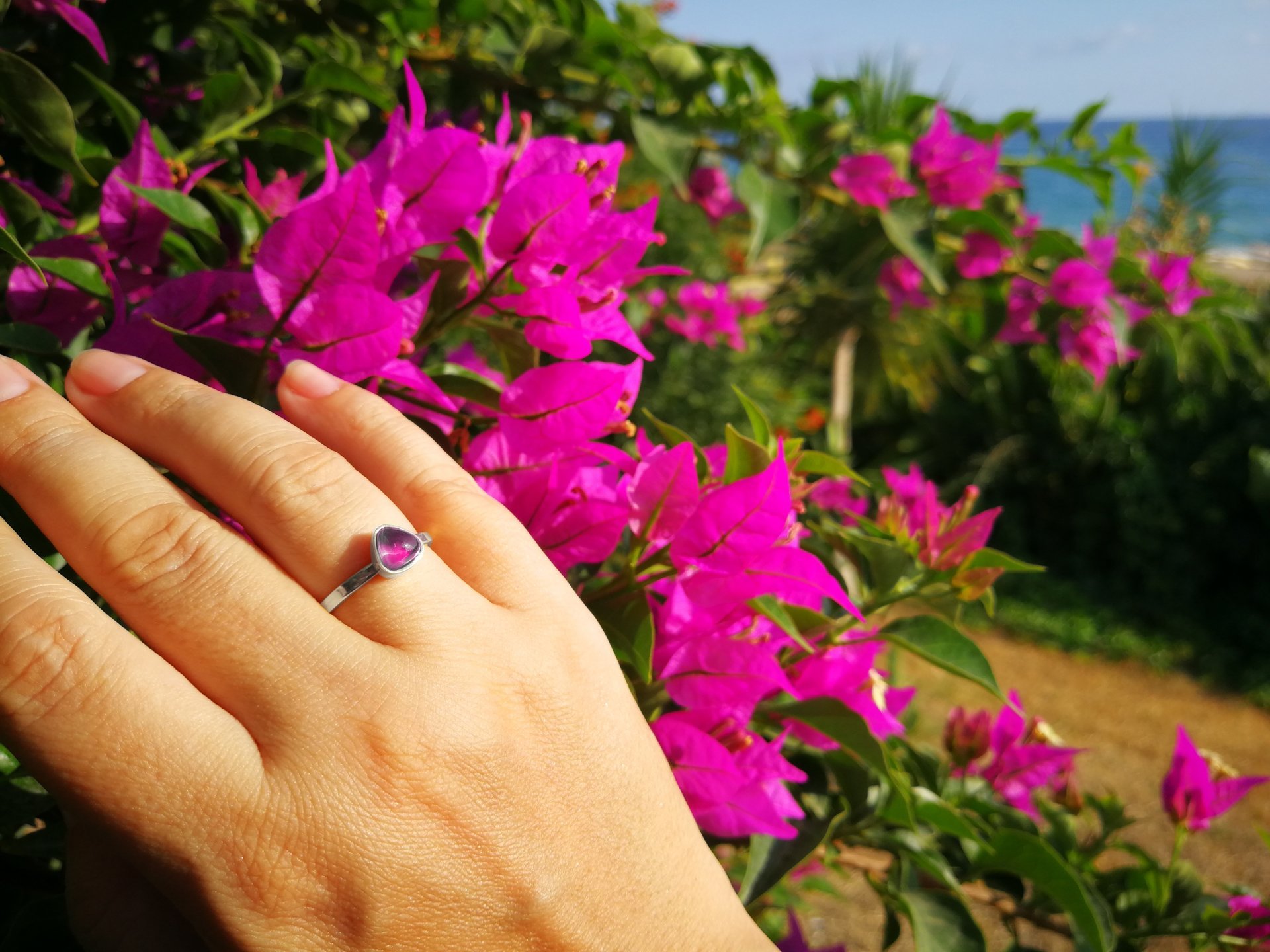 The Little Lord - Mood Ring - 6 mm - Sterling Silver 925 - AAA Crystal Quartz