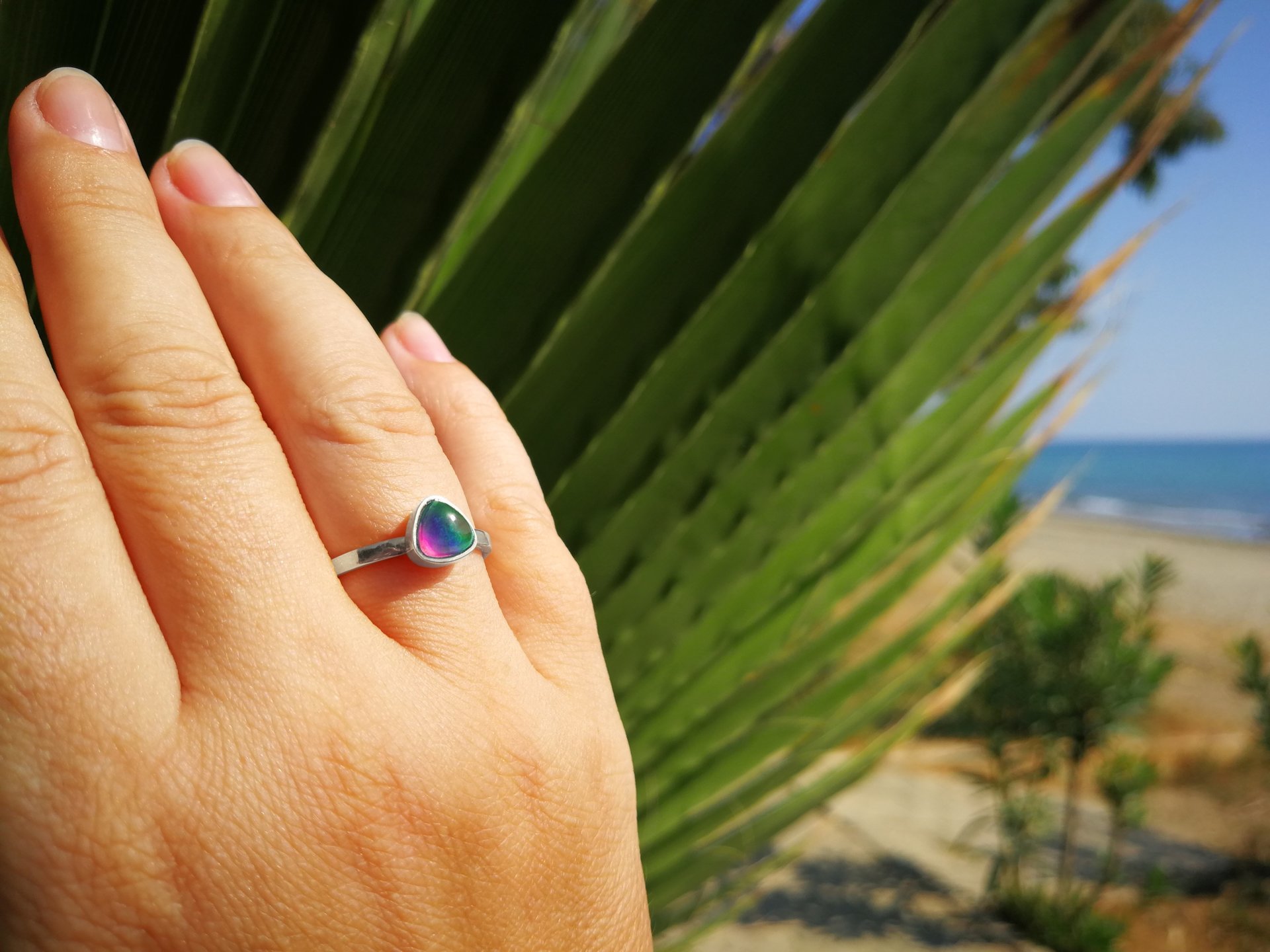 The Little Lord - Mood Ring - 6 mm - Sterling Silver 925 - AAA Crystal Quartz