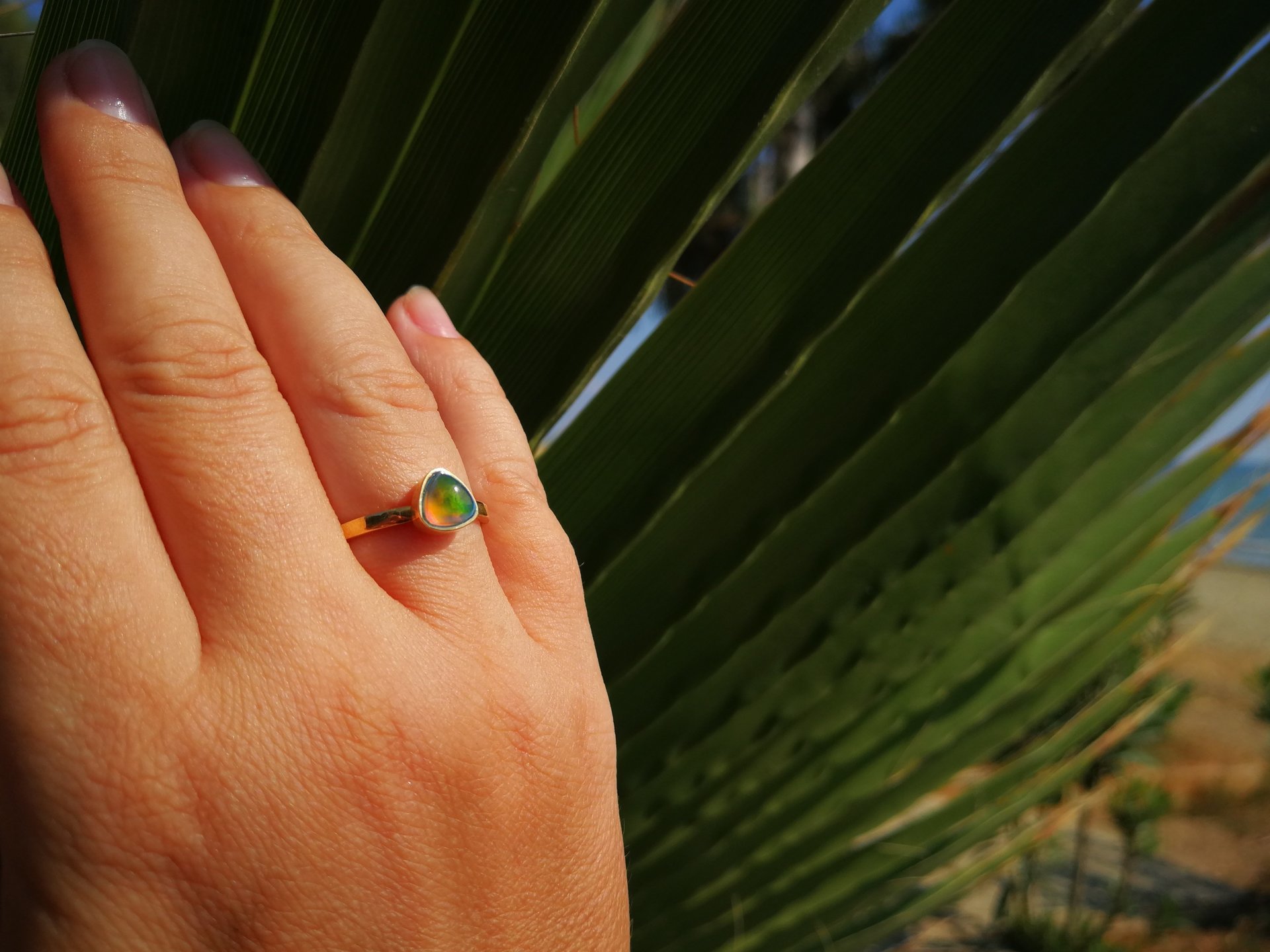 The Little Lord - Mood Ring - 6 mm - 24k Gold Plated Sterling Silver 925 - AAA Crystal Quartz