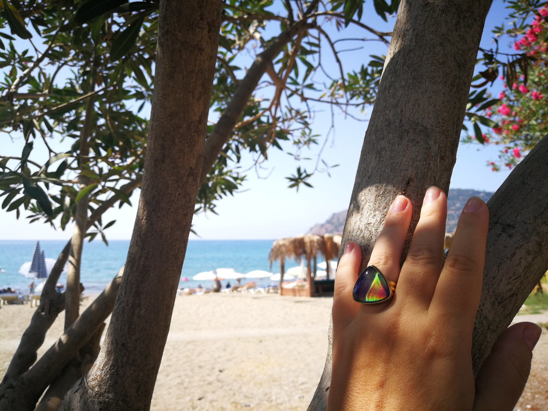 Sovereign of Lightning - Mood Ring - 20 mm - Gold Plated Sterling Silver 925 - AAA Crystal Quartz