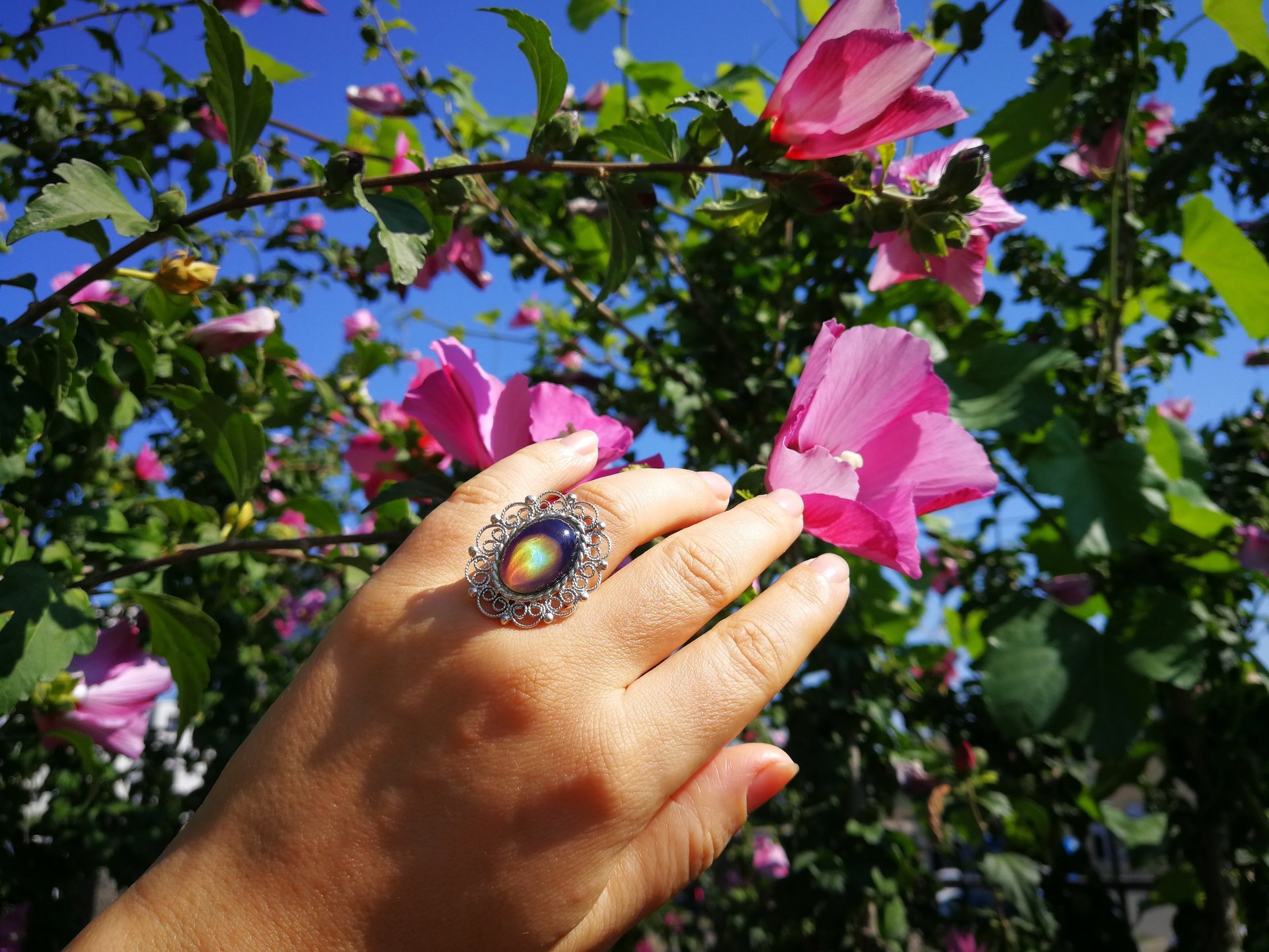 Empress of Grace - Mood Ring - 18x13 mm - Sterling Silver 925