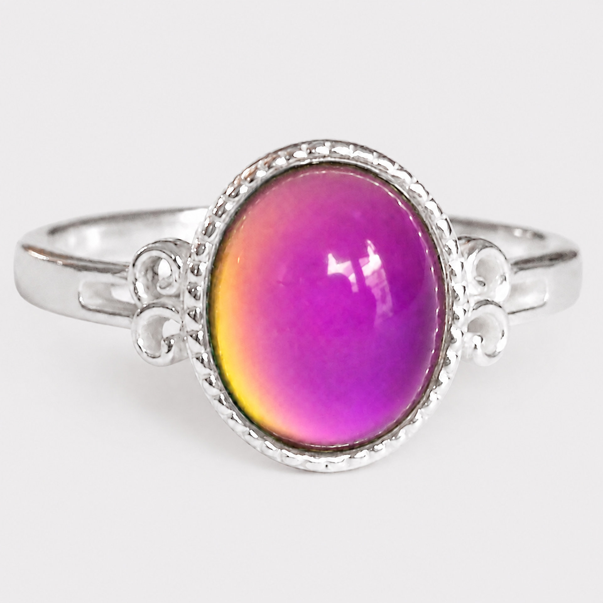 Star of Beauty - Mood Ring - 10x8 mm - Sterling Silver 925 