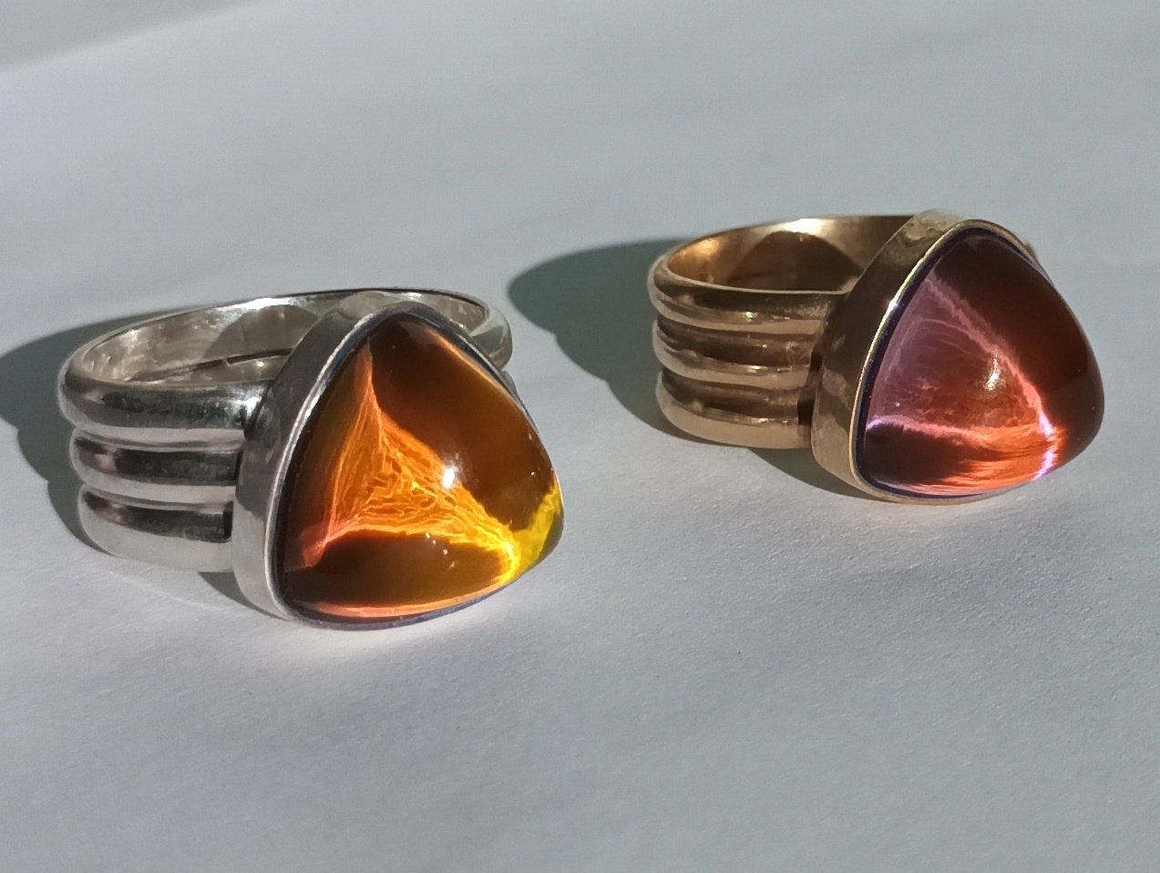Lord of Lightning - Mood Ring - 15 mm - Gold Plated Sterling Silver 925 - AAA Crystal Quartz