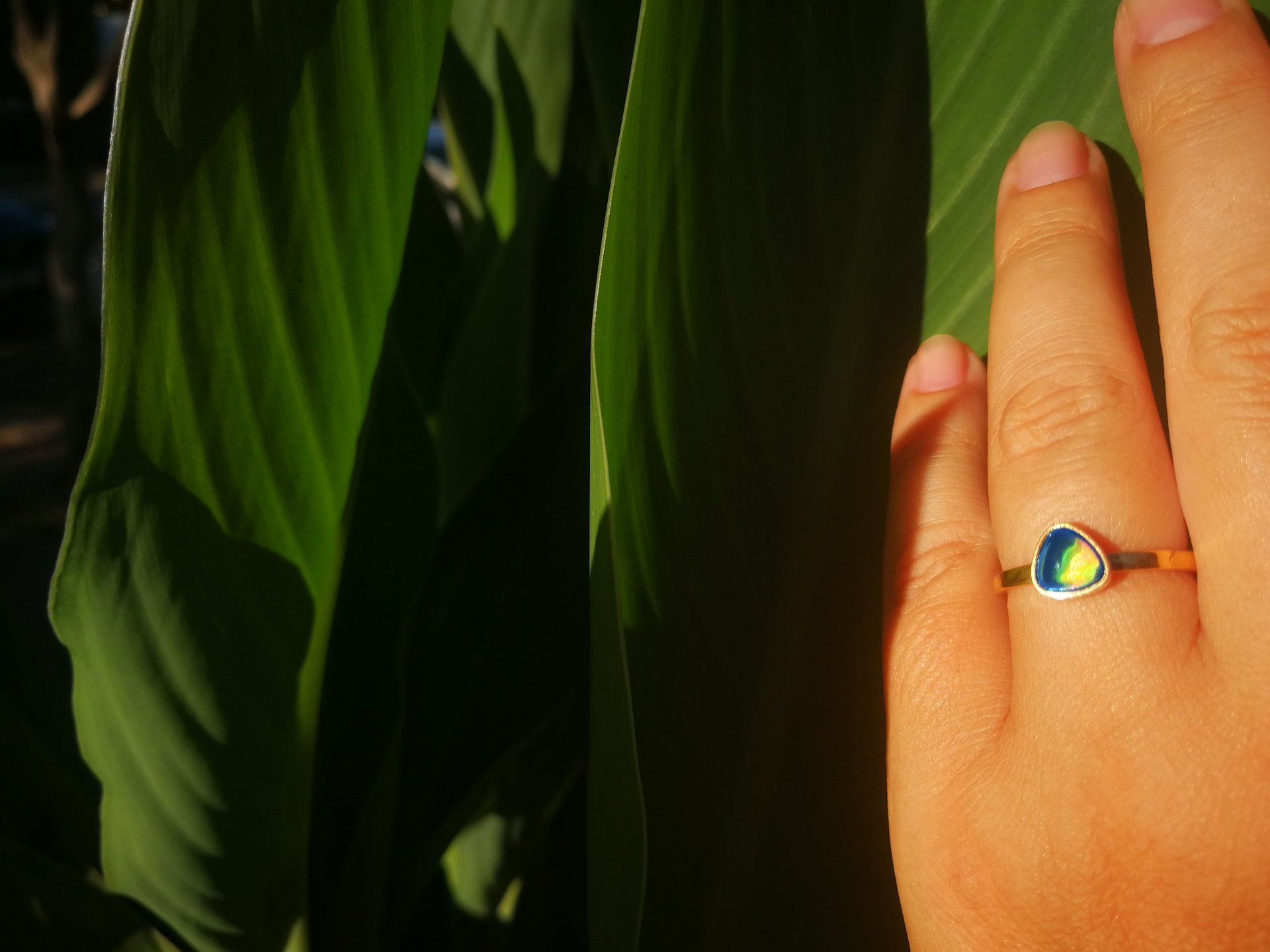 The Little Lord - Mood Ring - 6 mm - 24k Gold Plated Sterling Silver 925 - AAA Crystal Quartz