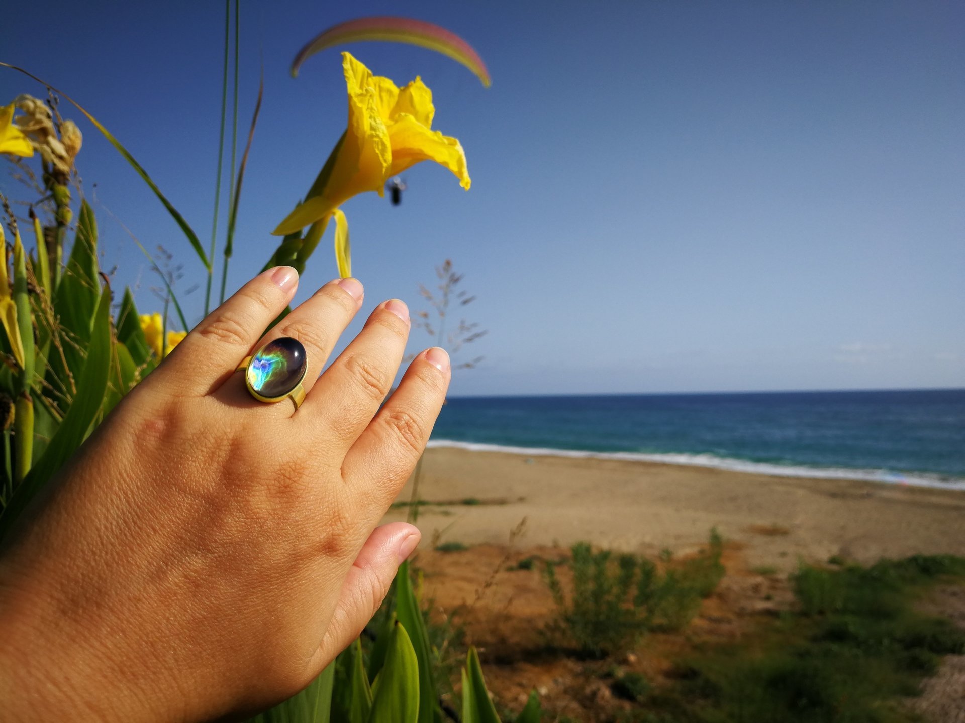 Crystal Star of Atlantis - Mood Ring - 18x13 mm - Gold Plated Sterling Silver 925 - AAA Crystal Quartz