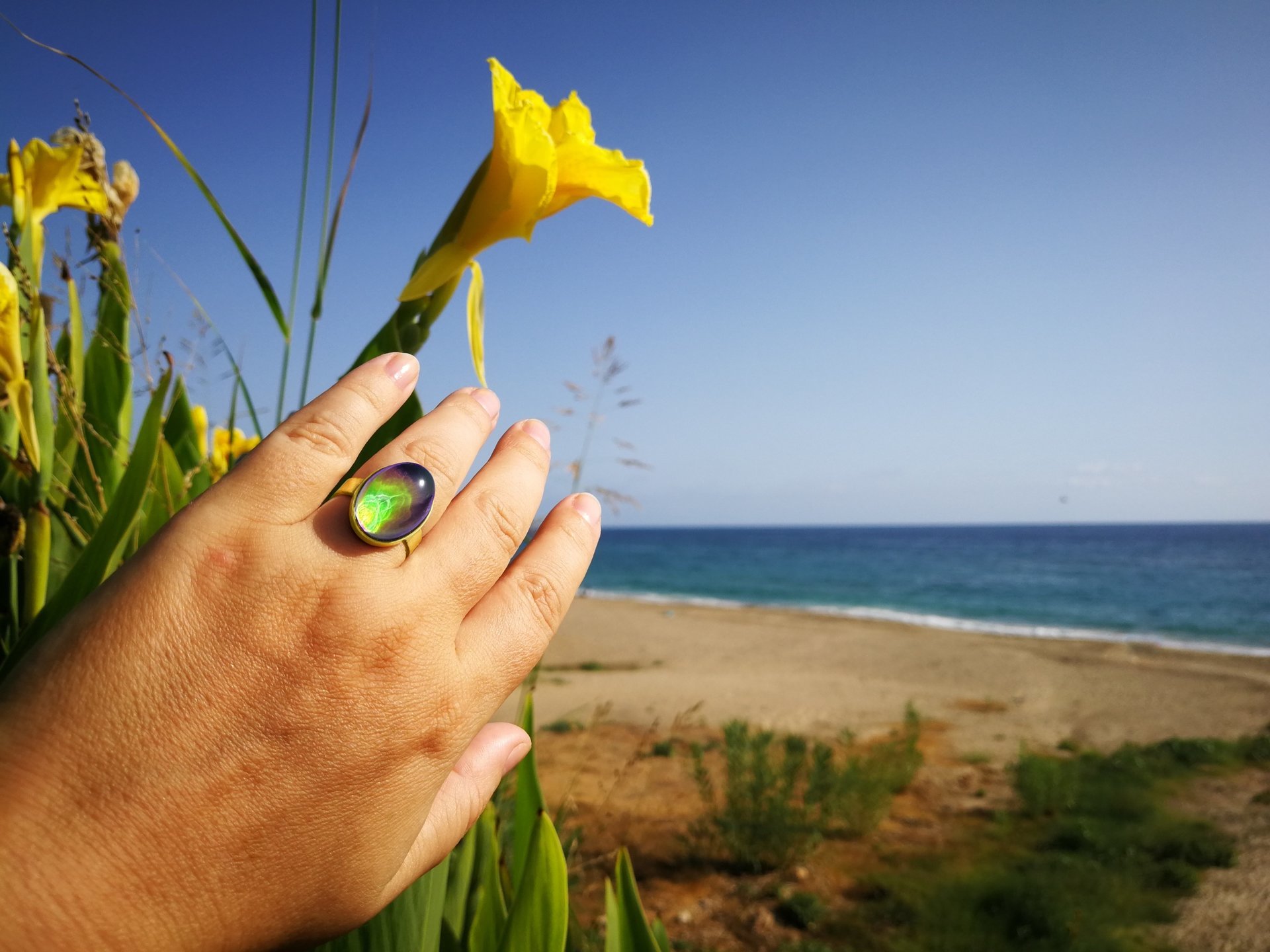 Crystal Star of Atlantis - Mood Ring - 18x13 mm - Gold Plated Sterling Silver 925 - AAA Crystal Quartz