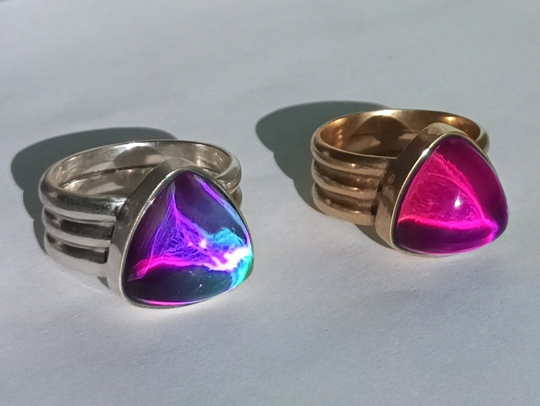 Lord of Lightning - Mood Ring - 15 mm - Gold Plated Sterling Silver 925 - AAA Crystal Quartz