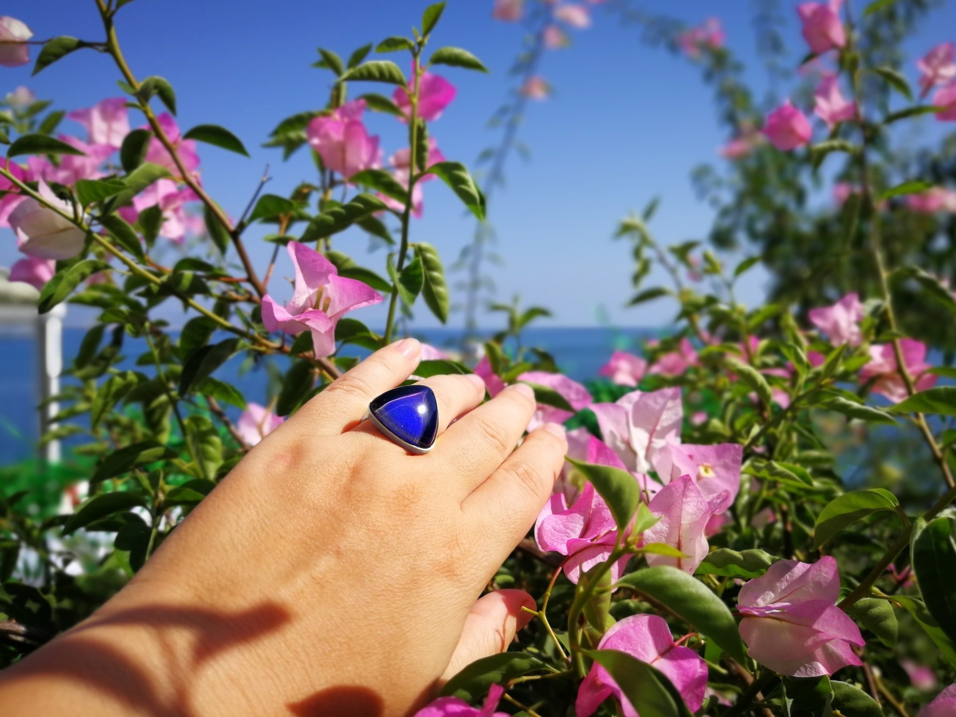 Sovereign of Lightning - Mood Ring - 20 mm - Sterling Silver 925 - AAA Crystal Quartz