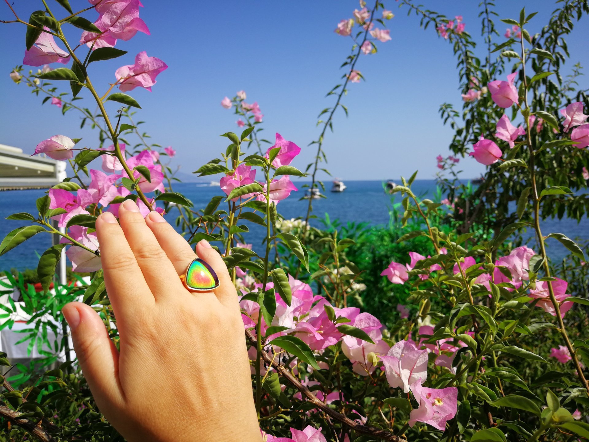 Sovereign of Lightning - Mood Ring - 20 mm - Gold Plated Sterling Silver 925 - AAA Crystal Quartz