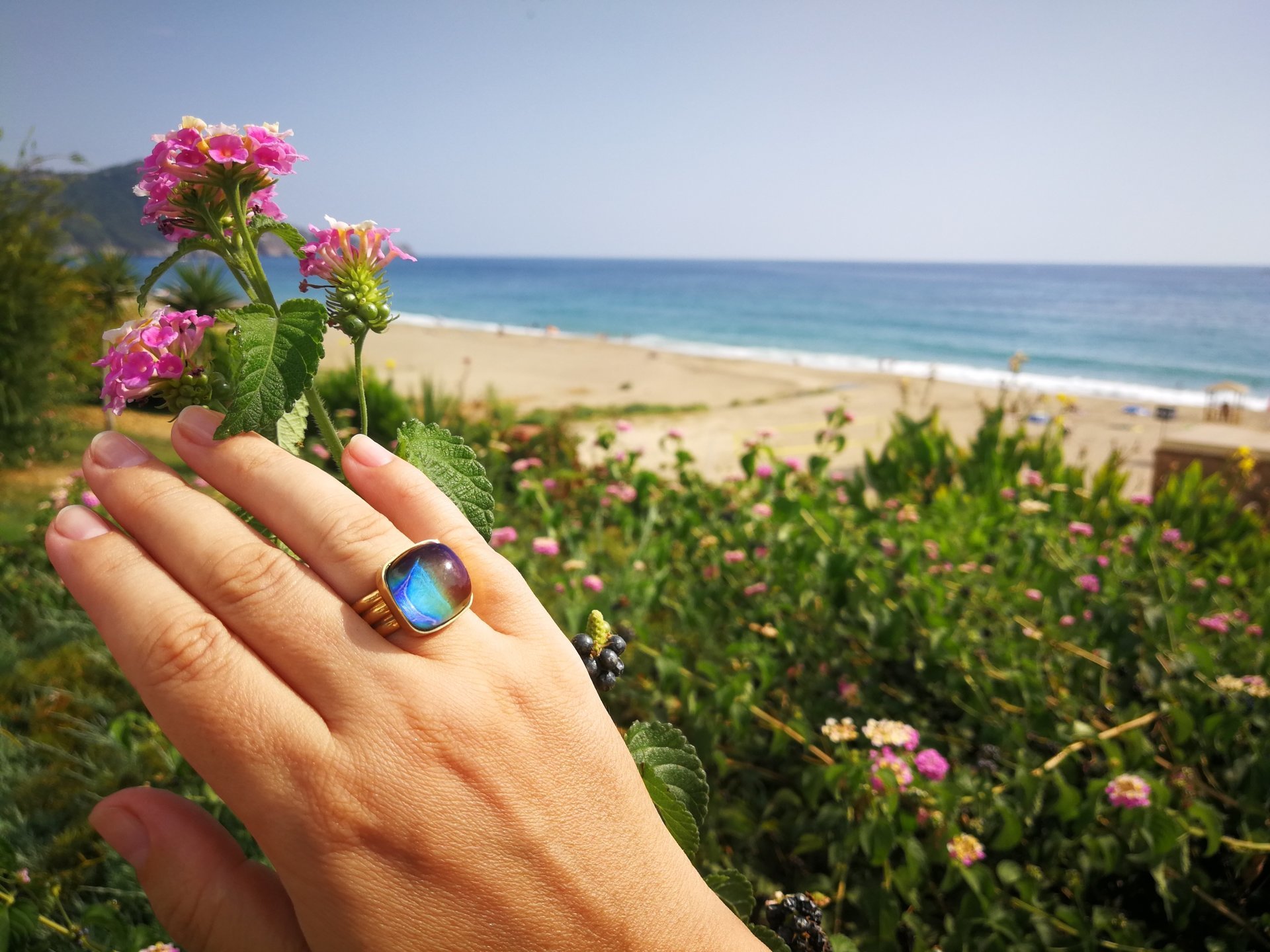 Northern Lights - Mood Ring - 15 mm - Gold Plated Sterling Silver 925 - AAA Crystal Quartz