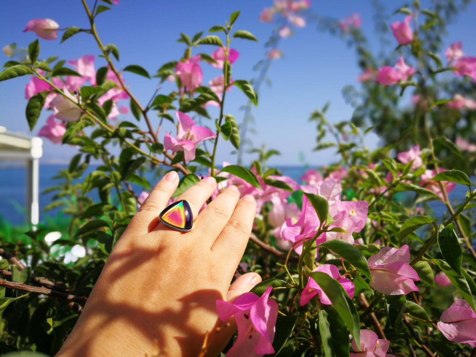 Sovereign of Lightning - Mood Ring - 20 mm - Sterling Silver 925 - AAA Crystal Quartz