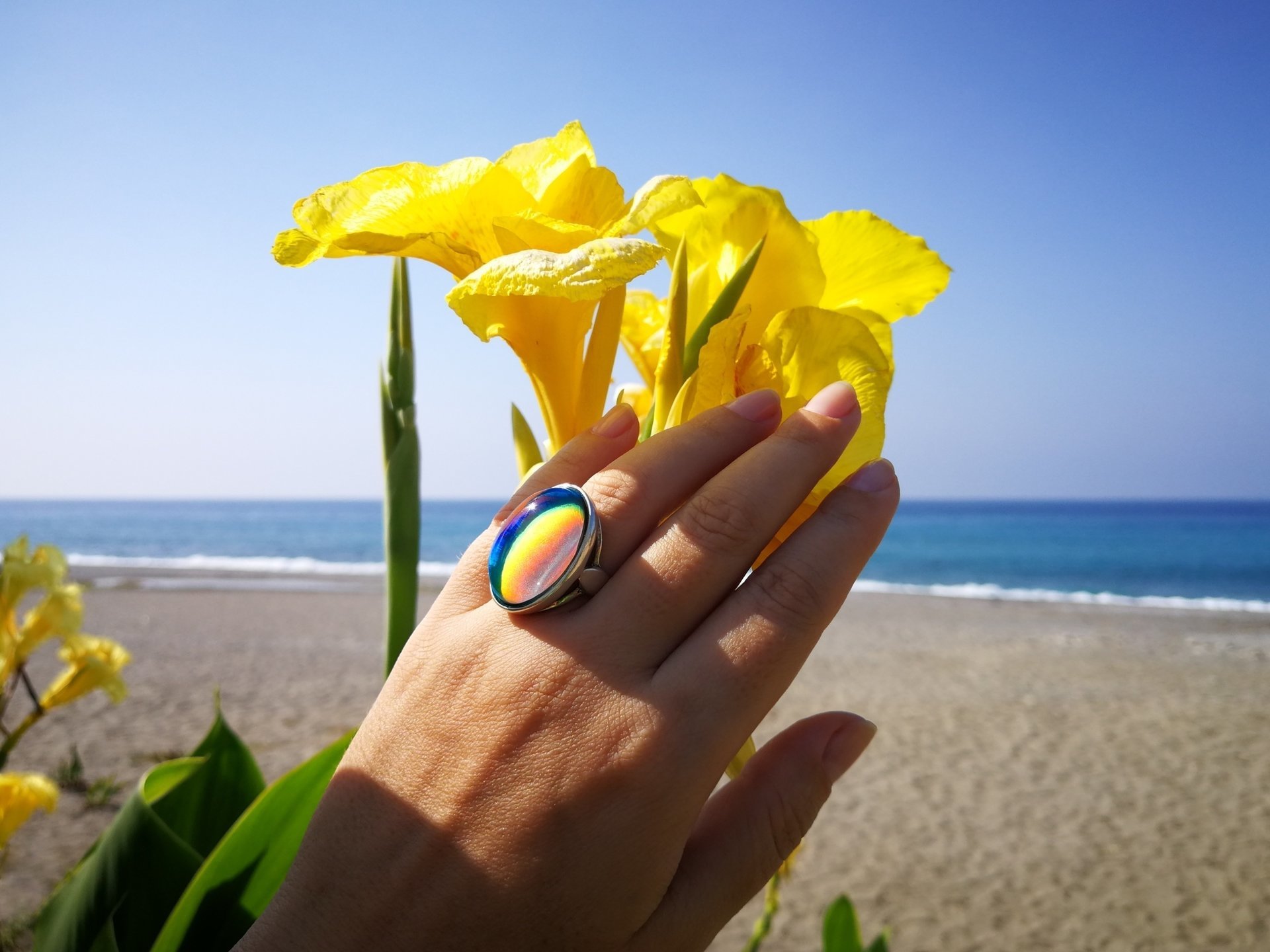 Silver Ring of Wishes - Mood Ring - 25x18 mm - Sterling Silver 925