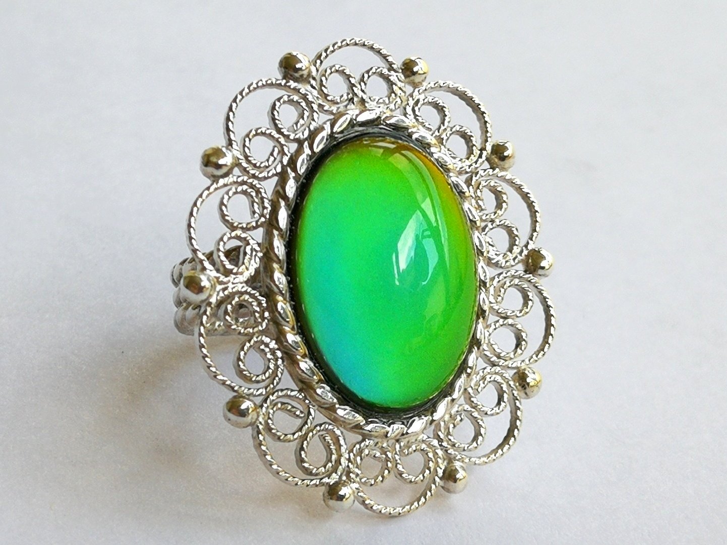 Empress of Grace - Mood Ring - 18x13 mm - Sterling Silver 925