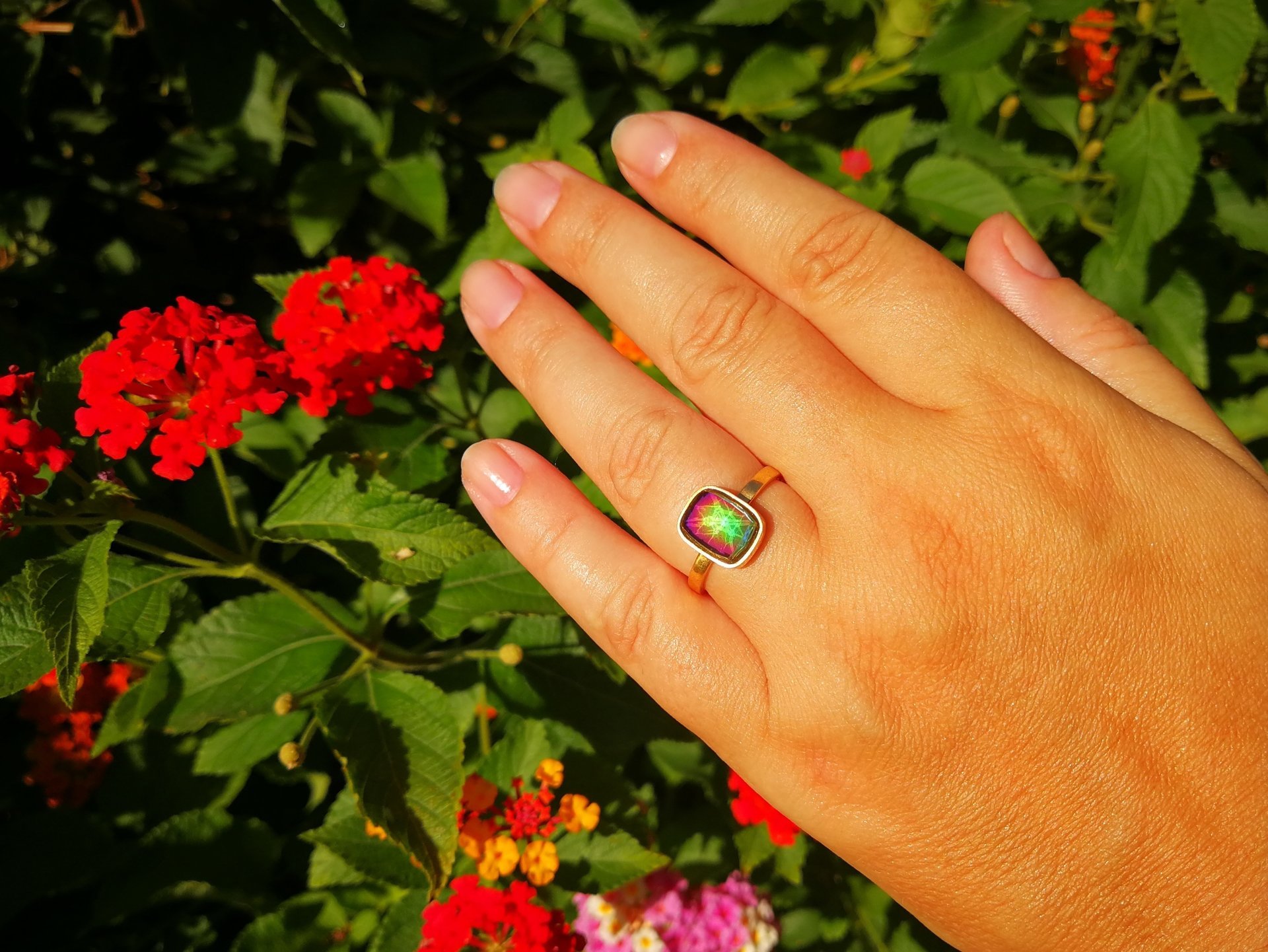 Duchess of the Fire Heart - Mood Ring - 9x7 mm - 24k Gold Plated Sterling Silver 925 - AAA Topaz