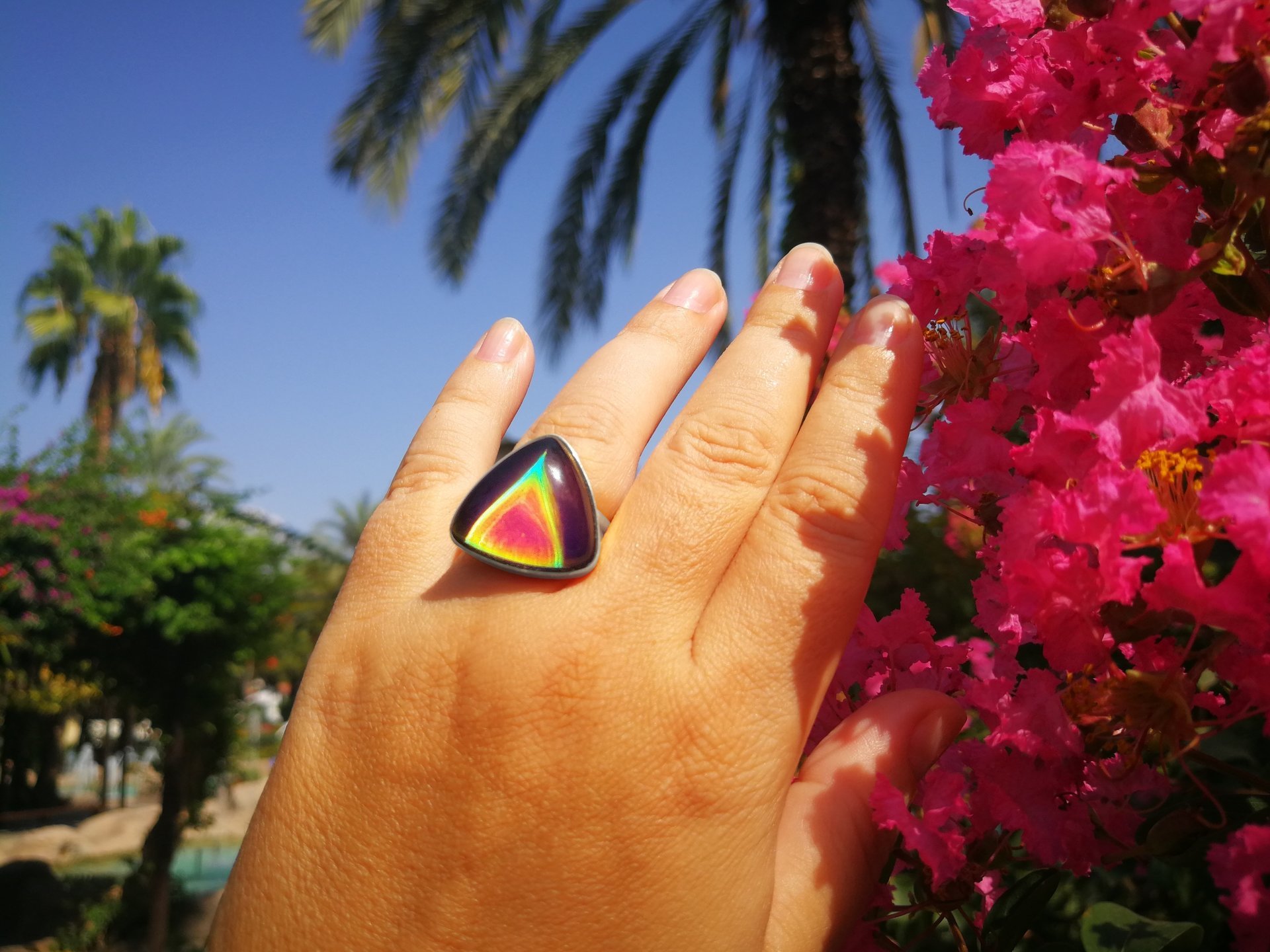 Sovereign of Lightning - Mood Ring - 20 mm - Sterling Silver 925 - AAA Crystal Quartz