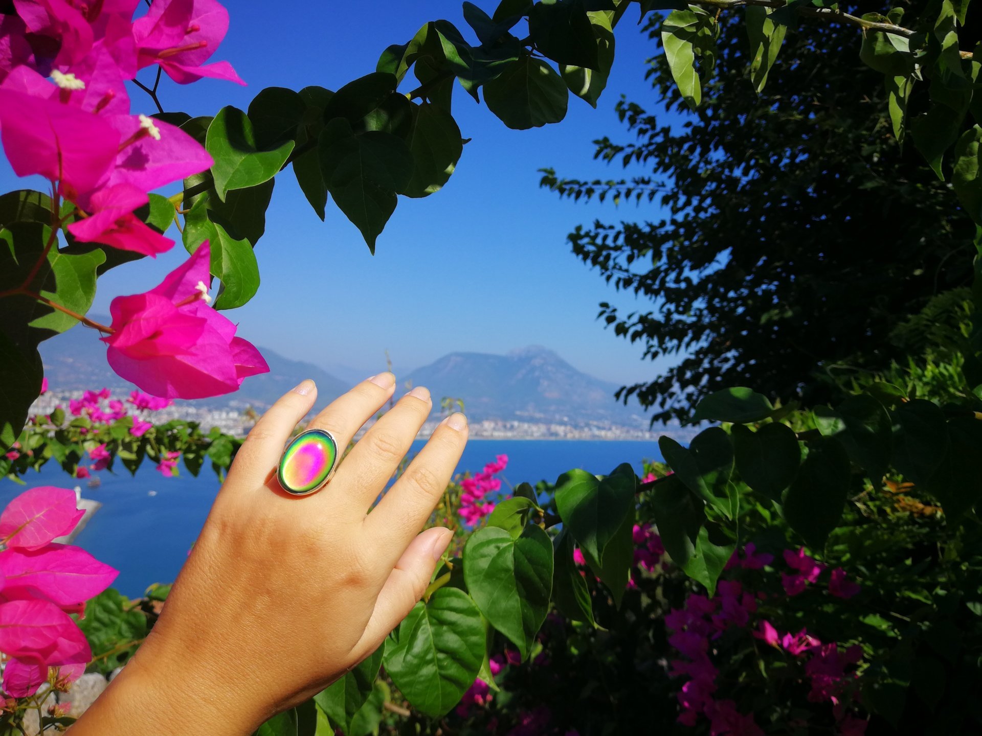 Silver Ring of Wishes - Mood Ring - 25x18 mm - Sterling Silver 925