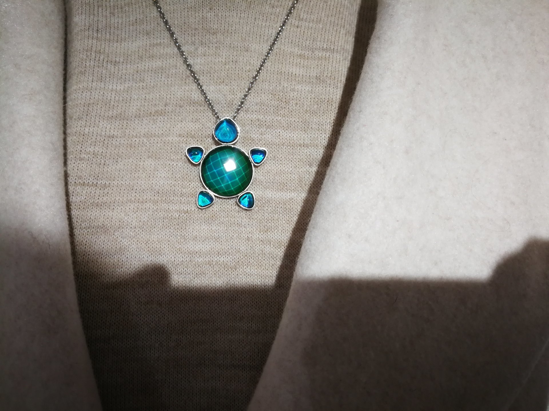 Divine Turtle - Mood Pendant - Sterling Silver 925 - AAA Crystal Quartz