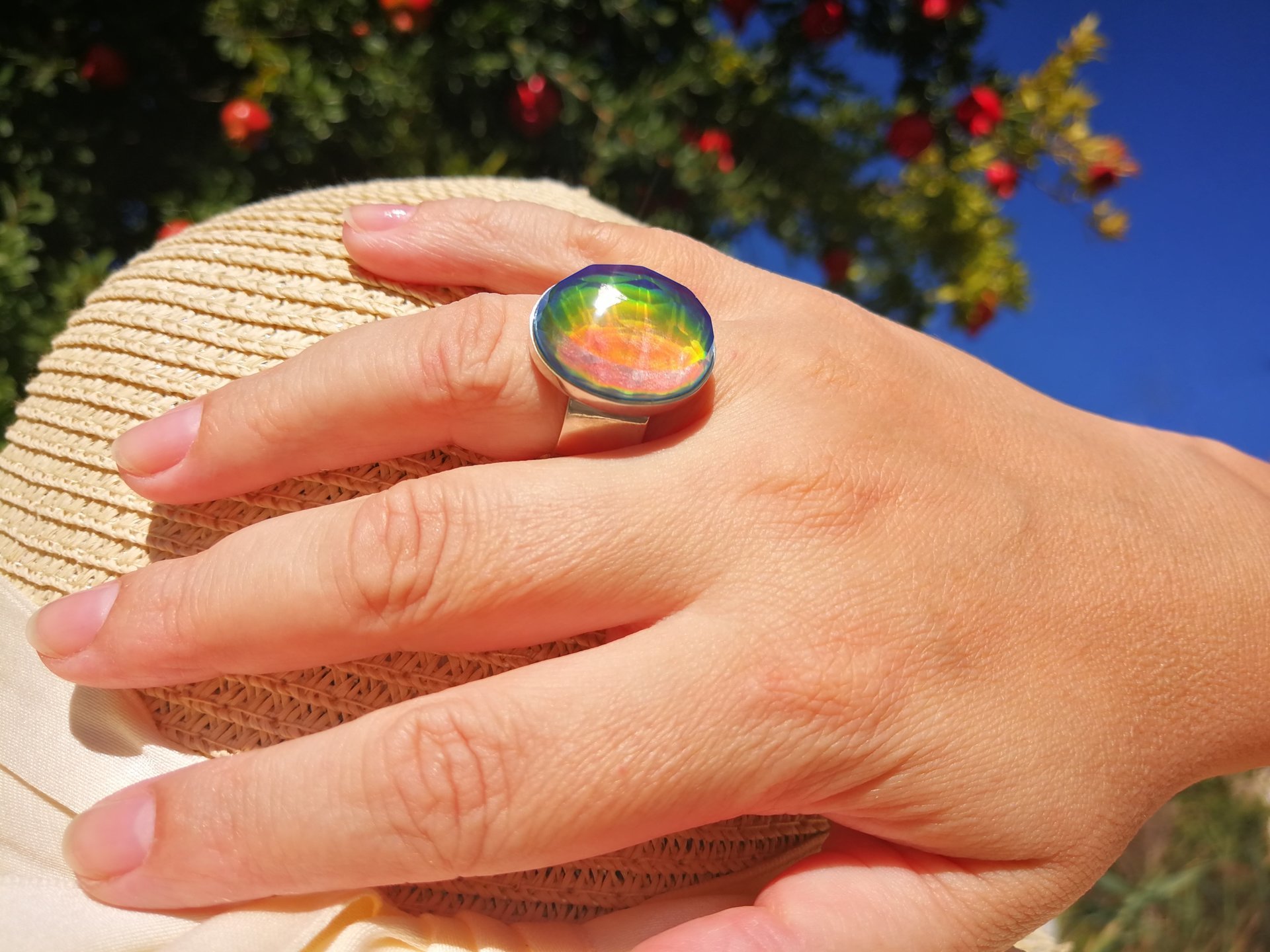 White Fire - Mood Ring - 20x15 mm - Sterling Silver 925 (pure or gold plated) - AAA Crystal Quartz