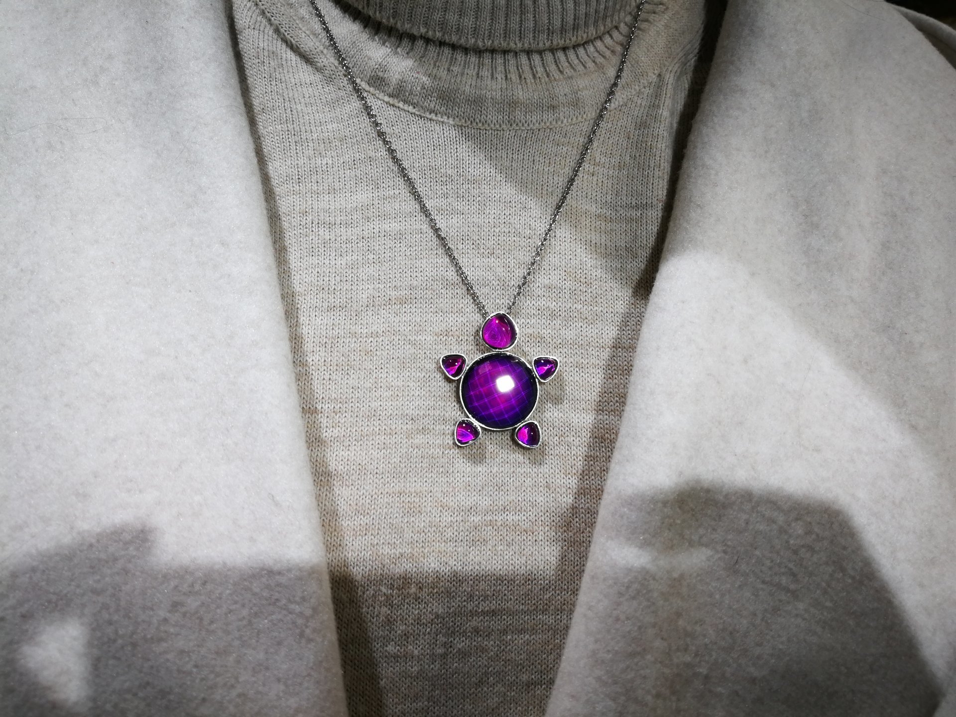 Divine Turtle - Mood Pendant - Sterling Silver 925 - AAA Crystal Quartz