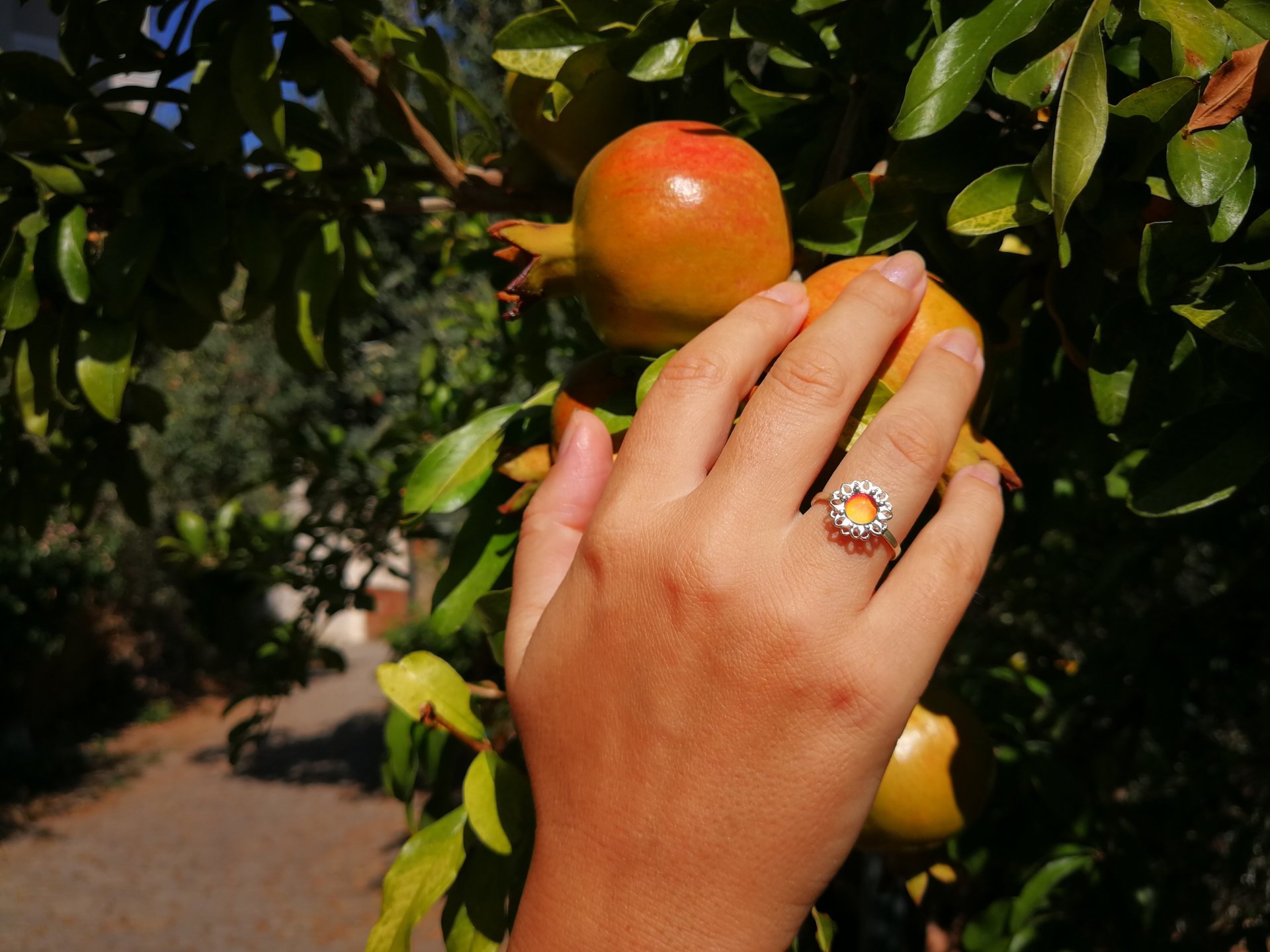 Princess of Blossoms - Mood Ring - 6 mm - Sterling Silver 925
