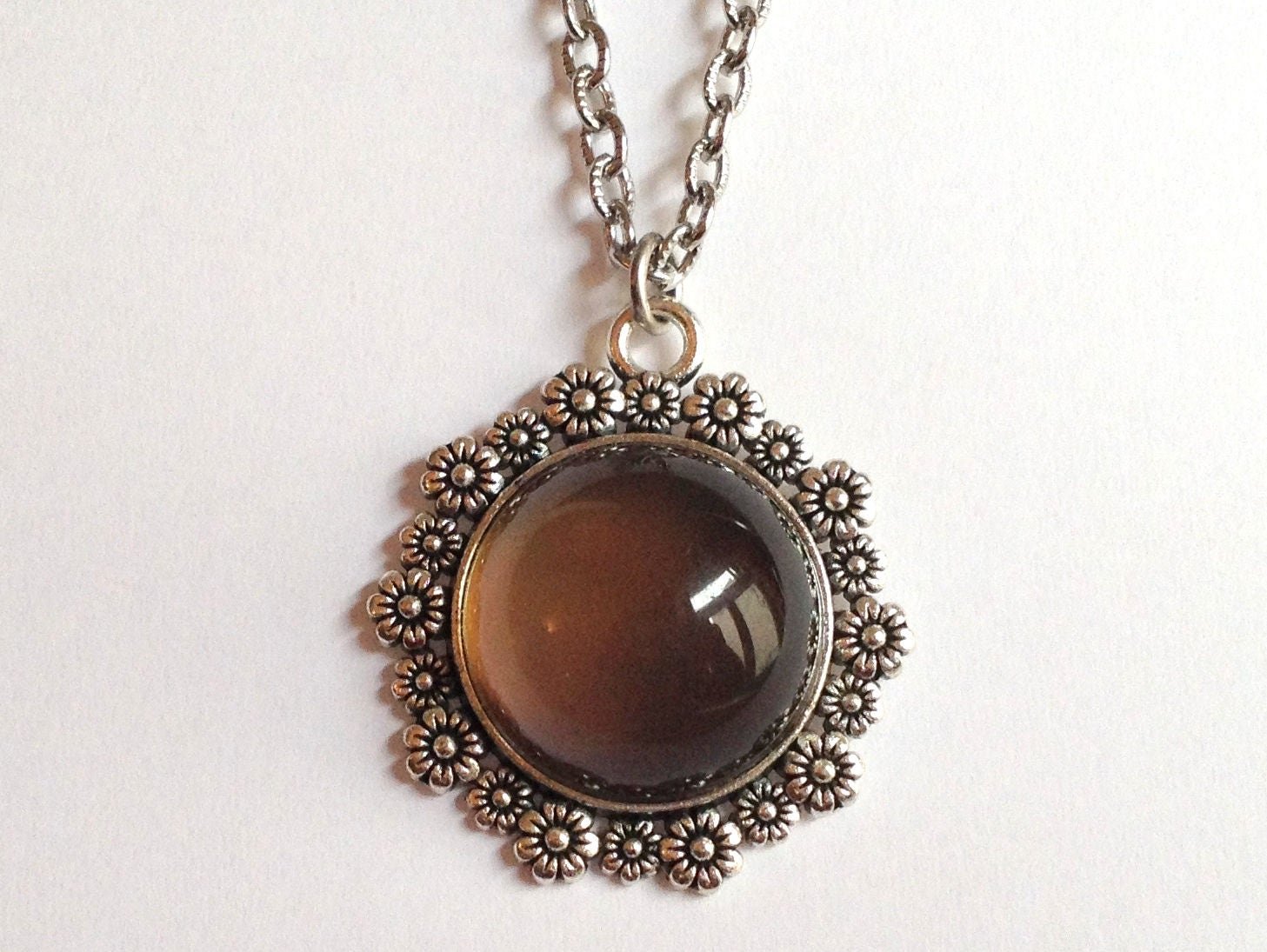 Secret Queen of Flowers - Mood Necklace - 20 mm - Brass