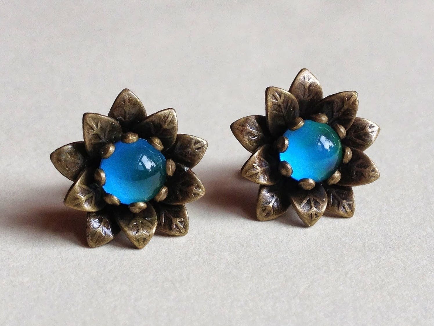 Flower Kingdom Set - Mood Ring Earrings Necklace - 6 mm - Brass