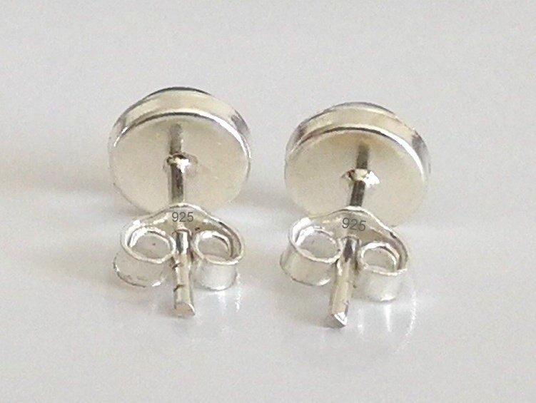 Fairies of the Light - Mood Stud Earrings - 6 mm - Sterling Silver 925