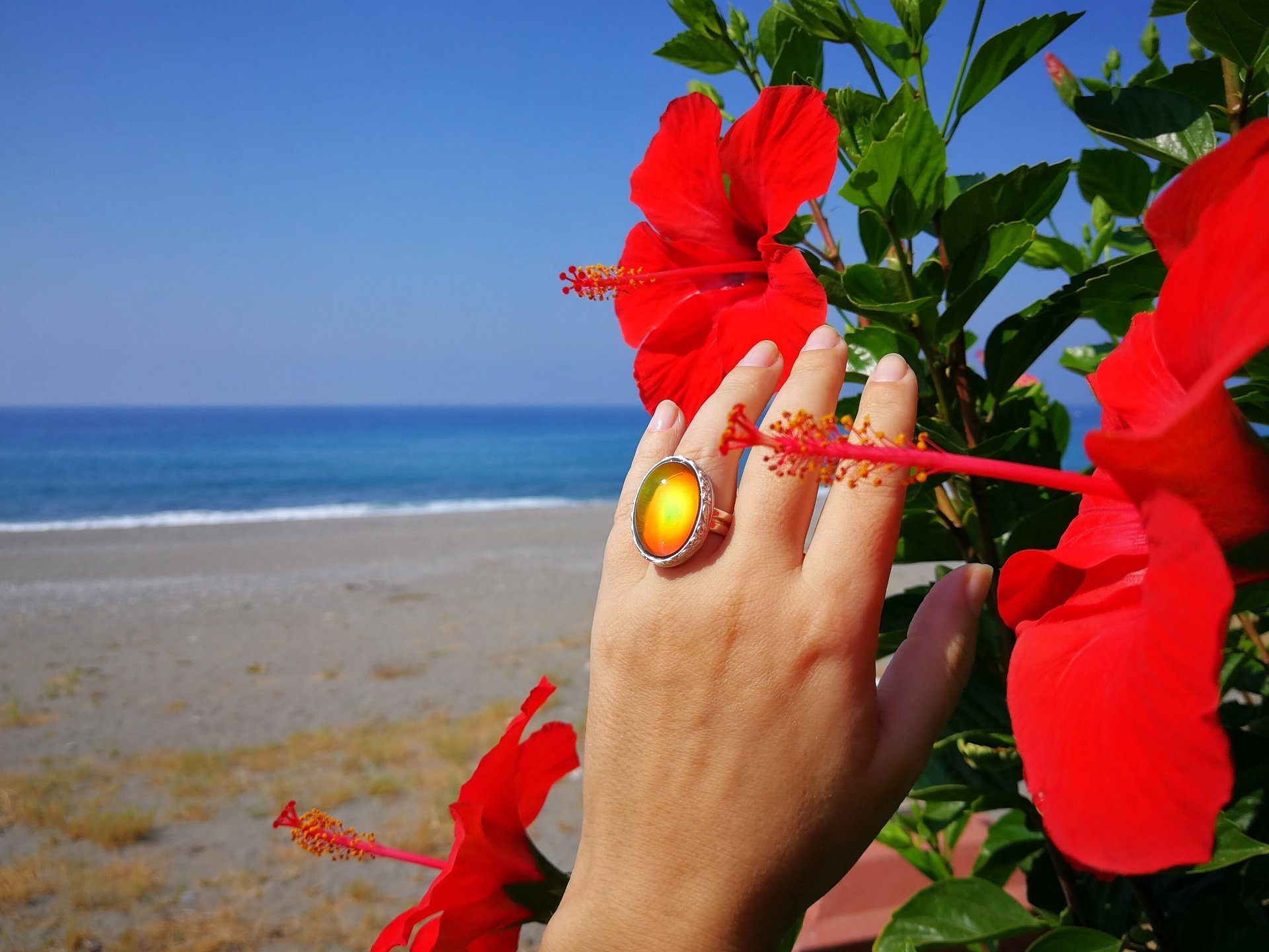 Queen of Avalon - Mood Ring - 25x18 mm - Sterling Silver 925