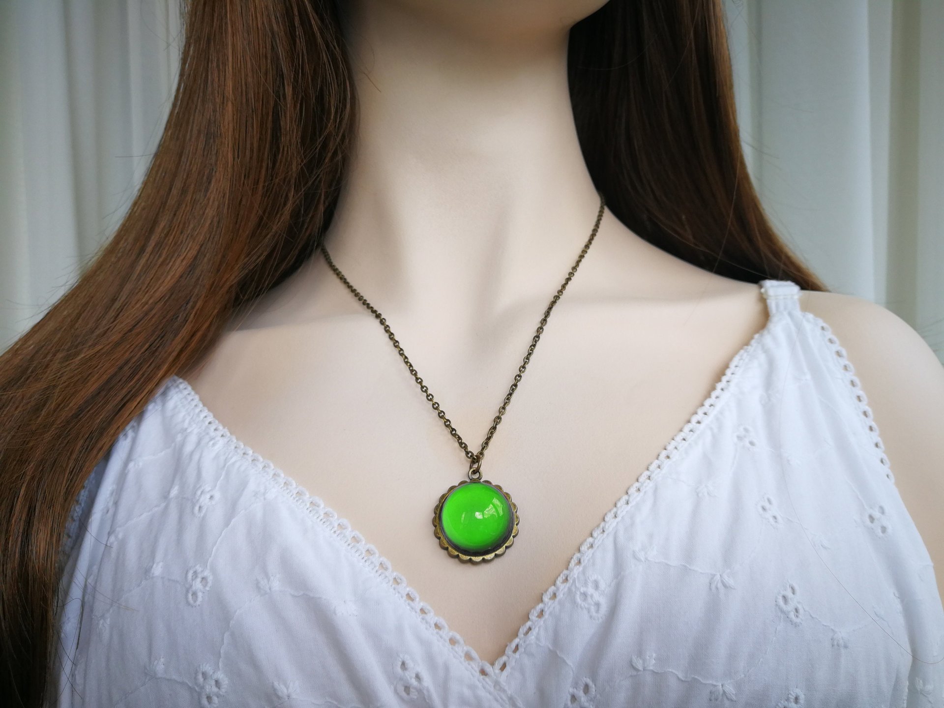 Loving Sun - Mood Necklace - 20 mm - Brass