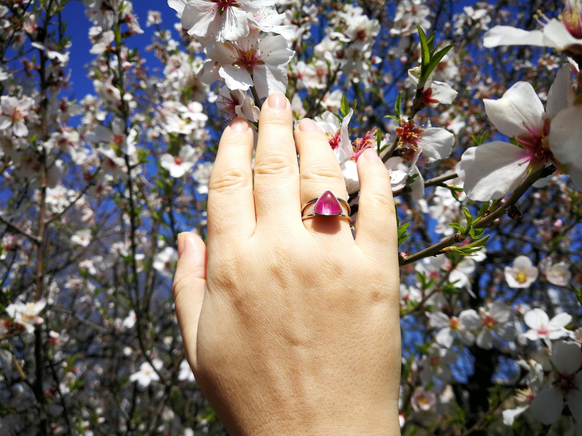 Princess of Mystery - Mood Ring - 9 mm - Sterling Silver 925 (pure or gold plated) - AAA Crystal Quartz